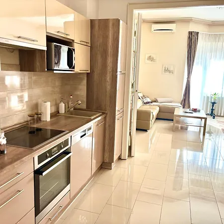 Appartamento Riverside Mansion