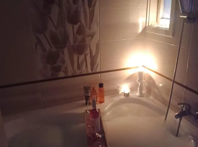 Riverside Mansion Апартаменты *