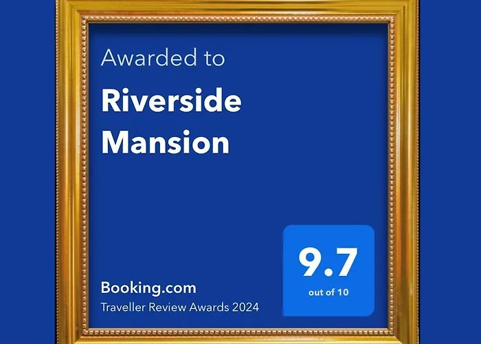 Riverside Mansion Apartment Budapest