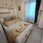 Apartament Riverside Mansion