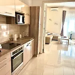 Apartament Riverside Mansion